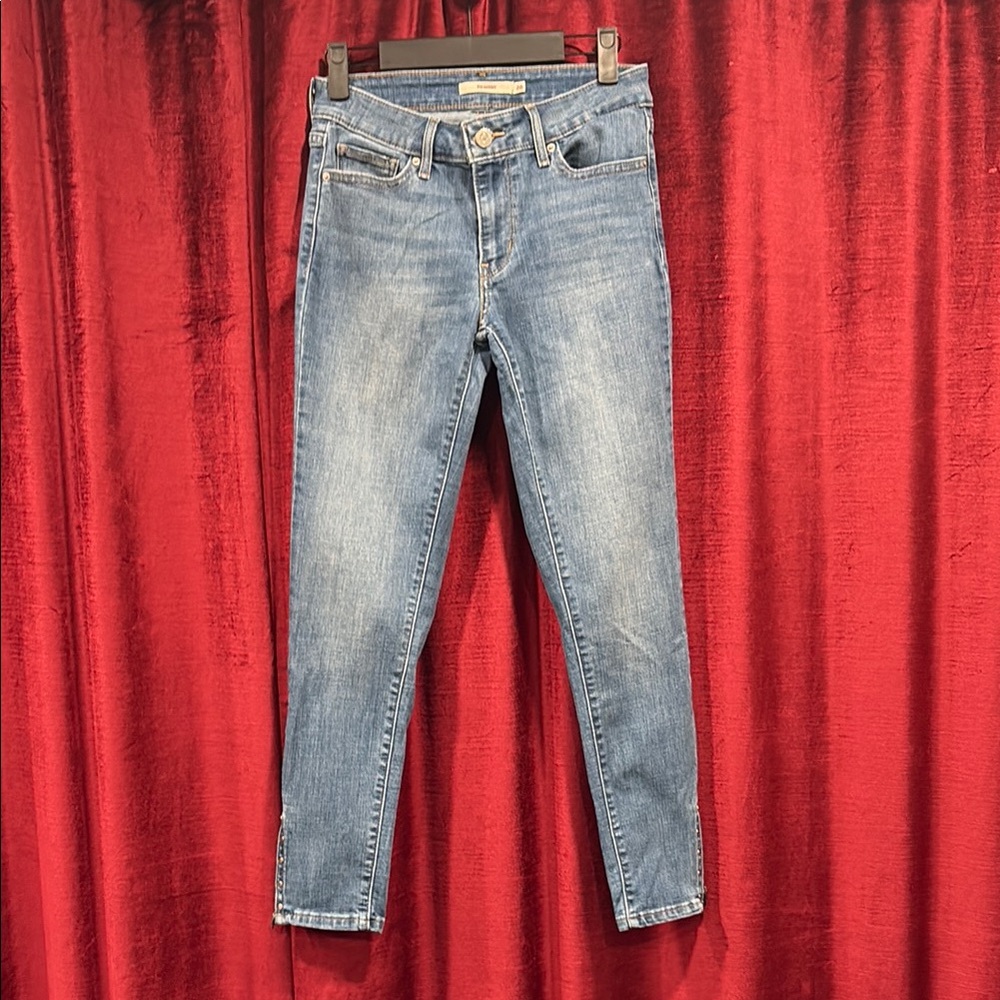 Levi’s 711 Skinny Zip/Studded at Ankle Jeans - 26